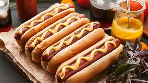 black weiners|Fact check: Black licorice hot dogs aren't a real Oscar .